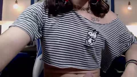 lilith  online show from January 15, 9:02 pm