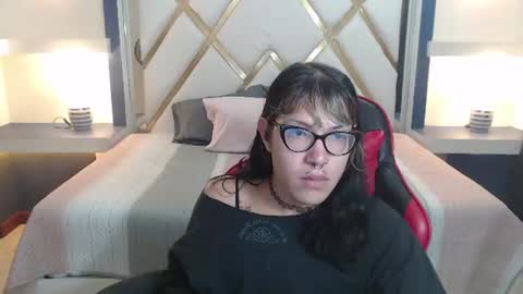 lilith  online show from June 17, 2:07 pm