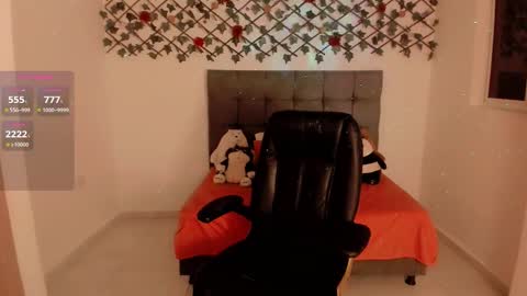 lilith_miller21 online show from November 22, 7:27 pm