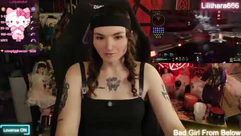 Brandi online show from April 18, 7:58 pm