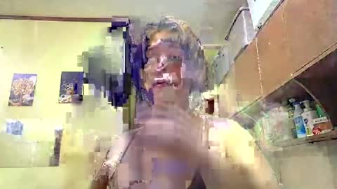 lilysette online show from June 18, 9:58 am