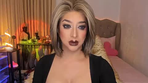 Goddess Ayumi online show from June 8, 9:42 am