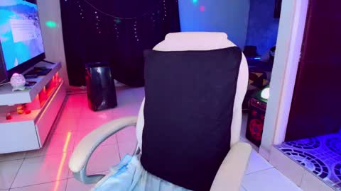 Liza Goth online show from February 2, 1:02 am