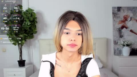 lizzydelrey online show from March 29, 10:43 pm