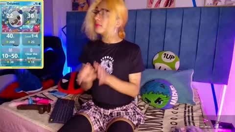 LorettMatthew online show from November 8, 6:36 am