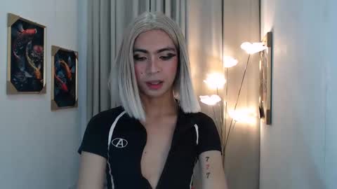 alwina online show from April 3, 6:17 pm