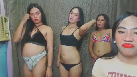 Snapshot of lovely_ayax chatting on October 16, 12:49 pm alexa alice jane daisy online show from October 16, 12:49 pm