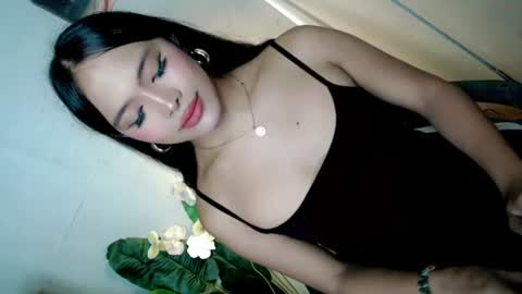 lovely_felicity online show from July 7, 8:40 am