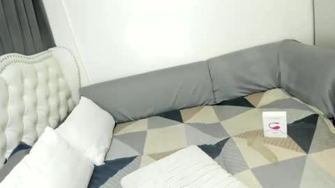 YUMIE online show from February 19, 11:22 pm