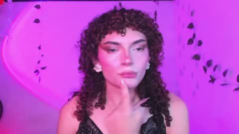 Lucy or Lucian 3 Come to my social Links3   online show from June 6, 3:35 am