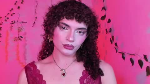 Lucy or Lucian 3 Come to my social Links3   online show from June 15, 7:10 am