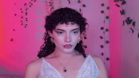 Lucy or Lucian 3 Come to my social Links3   online show from July 8, 6:39 am