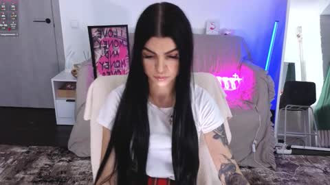 Monika online show from November 14, 2:03 pm