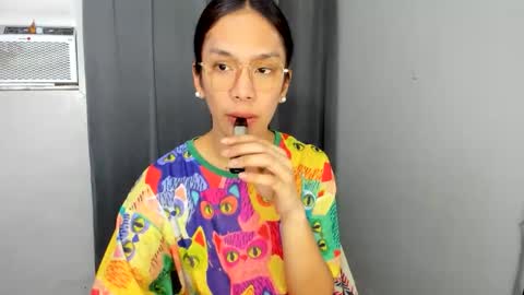 lucy_shane online show from November 3, 4:44 am