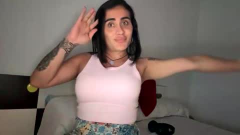Snapshot of luisamonsterdick chatting on October 8, 9:49 pm Luisa Monsters online show from October 8, 9:49 pm