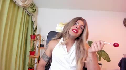 Luka Castillo online show from June 20, 4:59 am