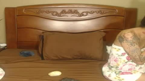 lulu_wild online show from April 11, 9:35 am