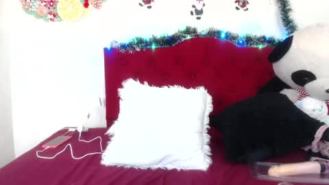 LULU online show from December 6, 3:28 pm