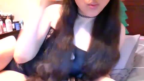 Snapshot of lunastclaire chatting on December 11, 7:03 am Onlyfans LunaMichelly Snapchat LunaStClaire Instagram LunaMeShell Twitter LunaStClaire online show from December 11, 7:03 am