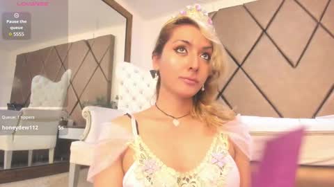 lunitadiva online show from February 27, 12:56 pm