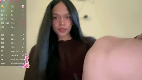 Maxie online show from February 7, 8:31 am