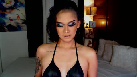 AdriannaFowks online show from December 2, 2:58 pm