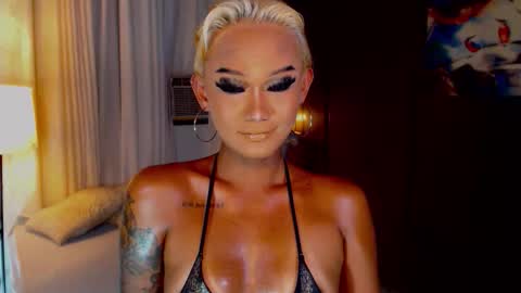 AdriannaFowks online show from June 3, 3:49 pm