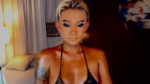 AdriannaFowks online show from June 30, 5:02 pm