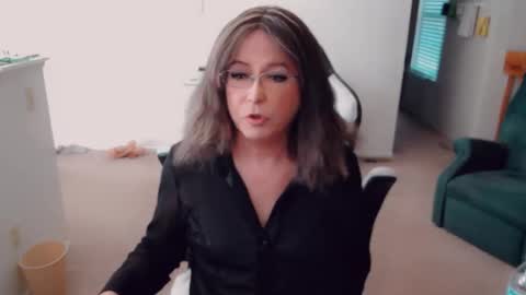 Britney online show from December 2, 7:06 pm