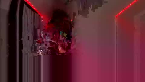 luvvlee online show from October 26, 10:33 am