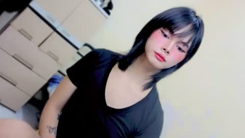 luxe_brat online show from July 31, 7:52 am