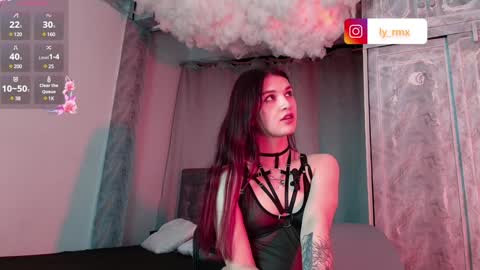 Snapshot of lylita_moon chatting on January 8, 1:32 am Littl online show from January 8, 1:32 am