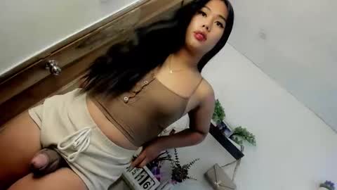 Janelovesu online show from April 16, 12:00 am