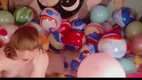 Maddy Cat online show from December 16, 2:11 pm