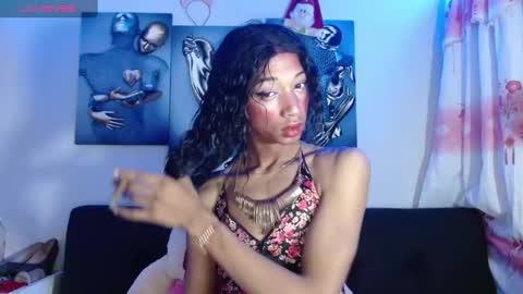 Bella Maidi online show from January 16, 10:42 am