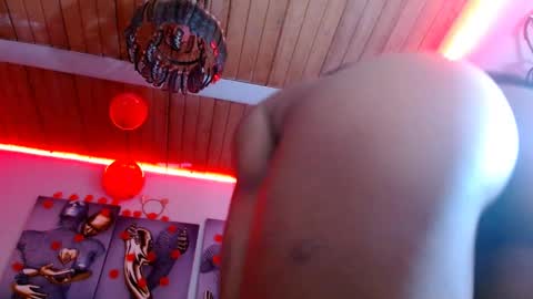 Bella Maidi online show from February 16, 9:16 pm