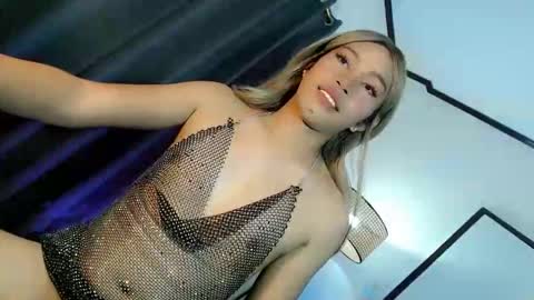 Reyn online show from April 15, 6:52 am