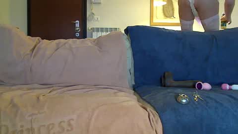 Snapshot of male_in_stockings chatting on January 23, 7:32 am Sissy in stockings online show from January 23, 7:32 am