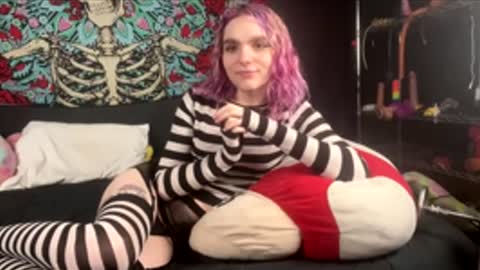 MamaShroomz online show from February 27, 1:44 am