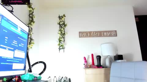 maria online show from June 12, 11:48 pm