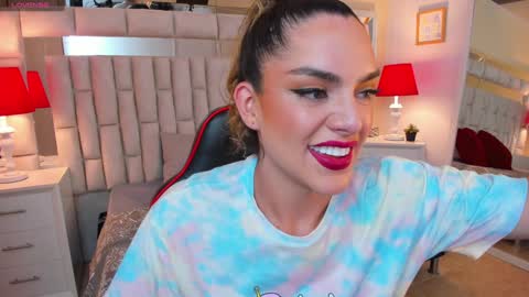 mariiahneedles online show from February 5, 10:33 pm