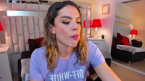 mariiahneedles online show from February 11, 9:14 pm