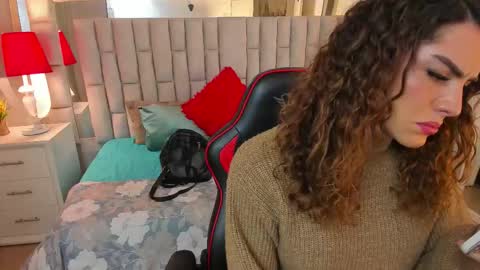 mariiahneedles online show from October 11, 12:35 am