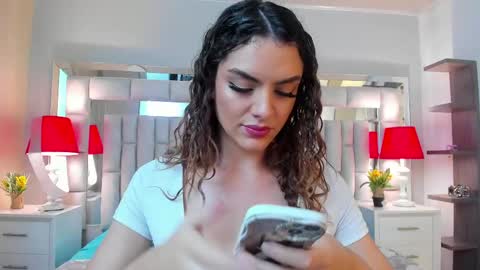 mariiahneedles online show from October 13, 9:48 pm