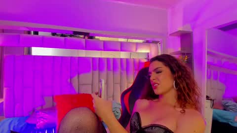 mariiahneedles online show from October 20, 10:24 pm