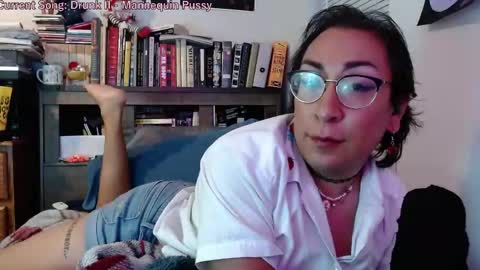 Marna Tangerina online show from April 27, 4:11 am