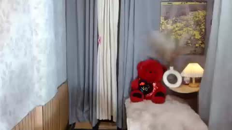 LEAH online show from March 13, 6:52 am