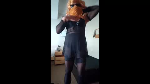 martamoontrans online show from April 4, 3:54 pm