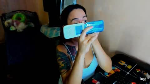 Snapshot of massivecockcum chatting on October 12, 11:46 am kimmy online show from October 12, 11:46 am