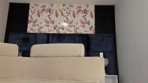 Maxi Rogers online show from March 19, 11:54 am